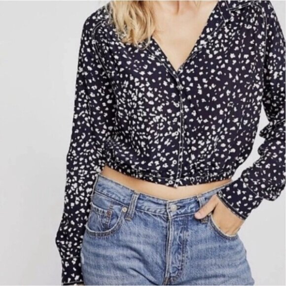 Free People Cropped Navy Button Down Blouse Size Extra Small - Picture 1 of 10